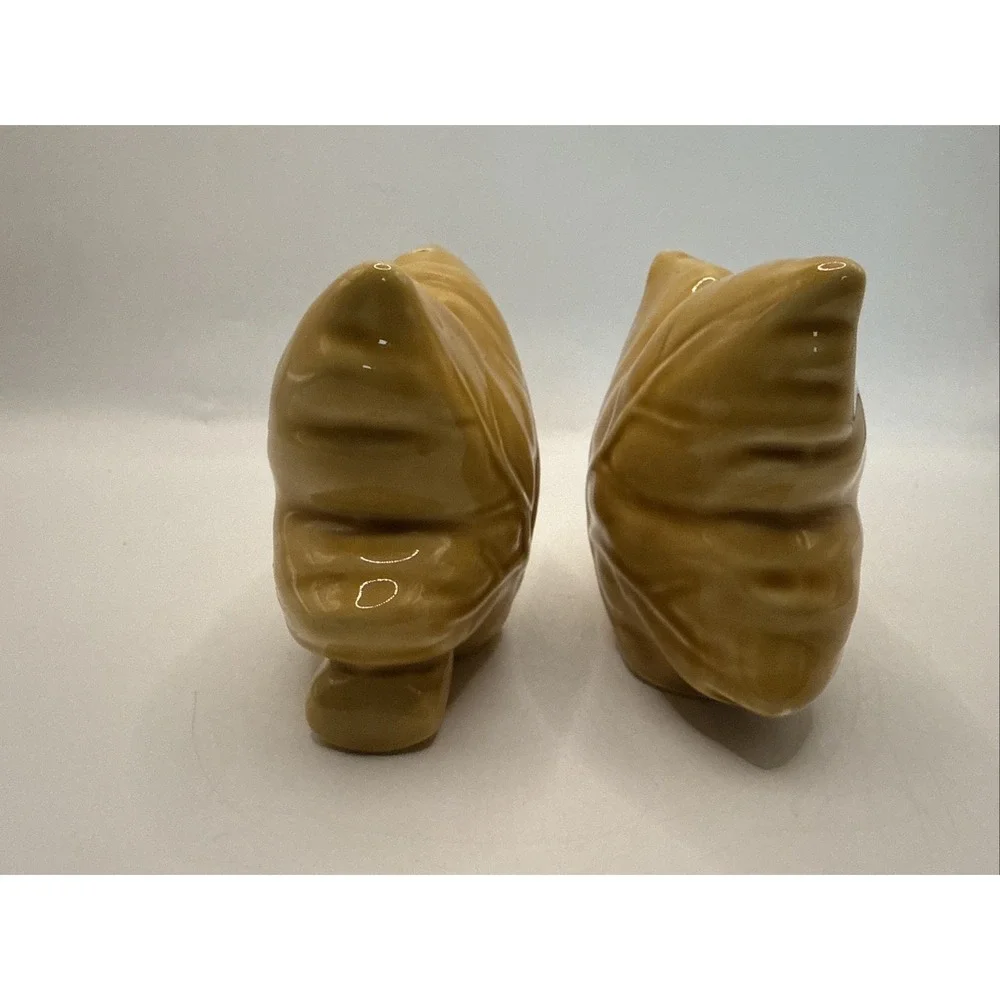 Vintage‎ MCM Leaf Shaped Salt & Pepper Shakers